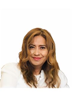 Joana Álvarez Arias - RE/MAX Satelite