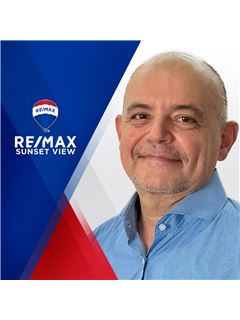 AARON RADAMES HERNANDEZ PEÑA - RE/MAX Sunset View