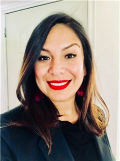 Claudia Castañeda - RE/MAX Colonial