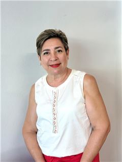 Lupita Orozco - RE/MAX Pacific Life