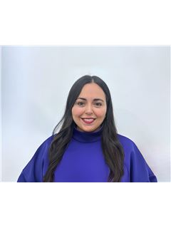 MARIANA CHAVEZ - RE/MAX Grand