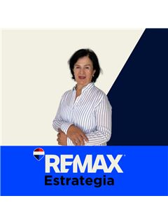 Laura Martínez  - RE/MAX Estrategia