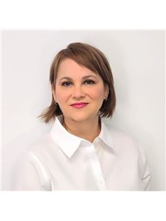 JACQUELINE ACEVES GUIRARD - RE/MAX SH Deluxe