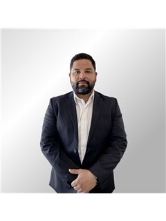 Salvador Flores Celestino - RE/MAX Centurión