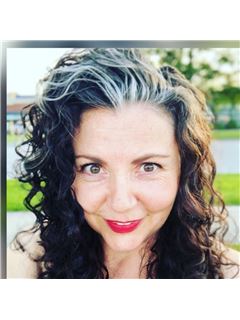 Shasta Townsend - RE/MAX On The Bay