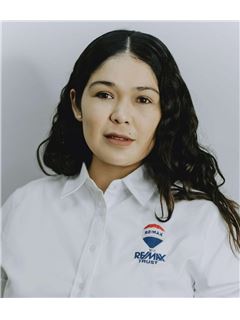 Karla Miranda - RE/MAX Trust
