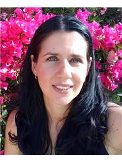 Lorena Ruiz Mino - RE/MAX Cabo Sanctuary R. E.
