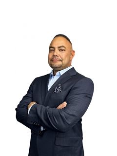 Javier Peñuñuri Silva - RE/MAX On The Bay