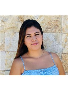 Aurora Martinez - RE/MAX On The Bay