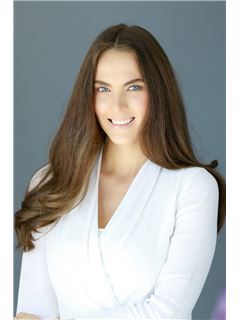 Gema Velasco - RE/MAX Cabo Sanctuary R. E.