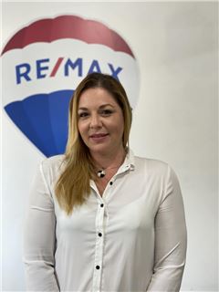 Carol  Phillips - RE/MAX Homelife