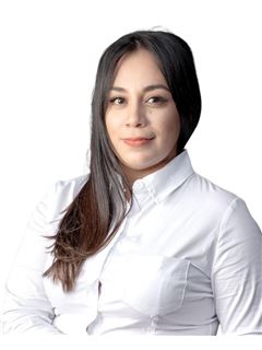 Alejandra B Gonzalez Franco  - RE/MAX Trust