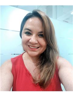 Azalea Del Río y Rivero - RE/MAX On The Bay