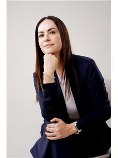 Tina López - RE/MAX Savic