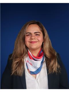 ANDREA ESCOBAR - RE/MAX ADN