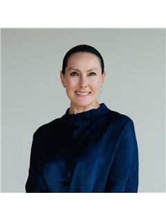 Rebeca Medoza - RE/MAX Blue