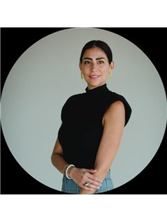 Roberta Carvajal Alanis - RE/MAX Blue