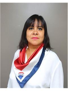 Rosalba  Asomoza Venegas - RE/MAX Arcos