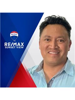 Daniel  Reyna Perez - RE/MAX Sunset View
