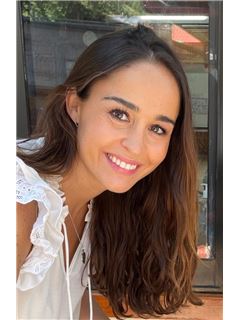 Daniela Alvarez de Hoyos Acevedo - RE/MAX Cabo Sanctuary R. E.