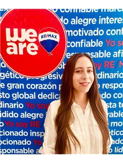 Andrea  Del Toro - RE/MAX Unlimited