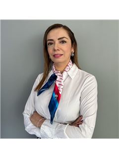Isabel Puga Jáuregui - RE/MAX Vanguardia