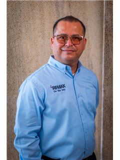 Juan Carlos Vargas Michel - RE/MAX On The Bay