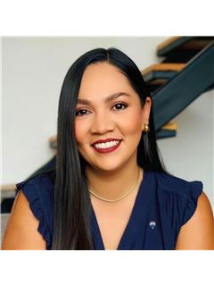 Xauqui Mayorquin  - RE/MAX On The Bay