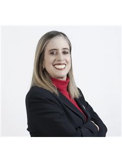 María Graciela Vargas  - RE/MAX Real Estate Consul..