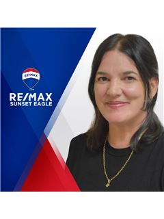 Gabriela Elías Azcona - RE/MAX Sunset Eagle