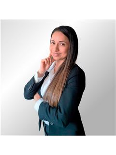 Ana Laura Turrubiates Arambula - RE/MAX Centurión
