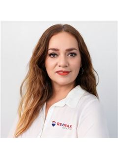 MERCEDES GARCIA - RE/MAX Grand