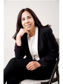 Linda Hernandez  - RE/MAX Savic