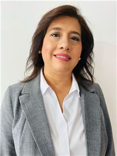 MIRIAM COUOH HERNÁNDEZ - RE/MAX Real Estate Consul..