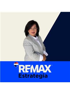 Verónica  Pichardo - RE/MAX Estrategia