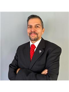 José Manzano Morales - RE/MAX Vanguardia