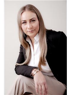 经纪人/所有者 - Dimphna Cabello  - RE/MAX Savic