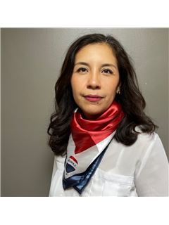 Melina Perez Garcia - RE/MAX Arcos