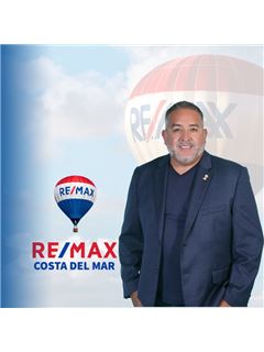 Jorge Salvador Bravo Hernández - RE/MAX Costa del Mar