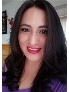 Itzel Vega García - RE/MAX Prosperity