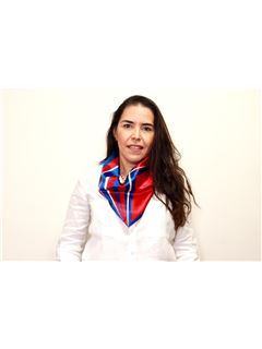 Lisbeth Chavez Sandoval - RE/MAX VISION Bienes Raíces