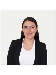 Abril Pineda  - RE/MAX Daia