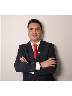 Emmanuel Garcia Santibañez  - RE/MAX VISION Bienes Raíces