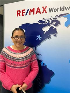 Evelyn  López - RE/MAX Guizar