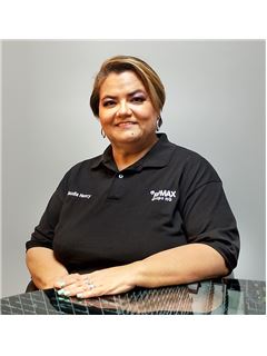 Claudia Erica Henry Garcia - RE/MAX HG Platinum
