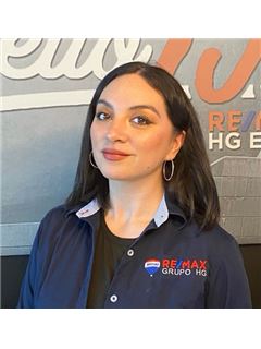 Lic. Stephanie  Gallardo - RE/MAX HG Elite