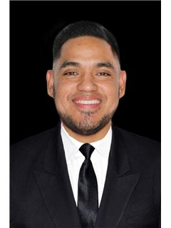 Luis Jesus Nava Camacho - RE/MAX Casavende Acapulco