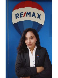Debbie Anicasio Baños - RE/MAX Contacto