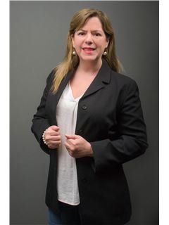 Maria Del Carmen Acuña Casanova - RE/MAX Centurión