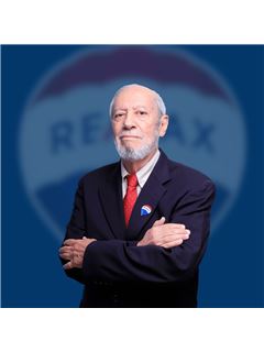 Carlos Rene Robles Gomez - RE/MAX Activa